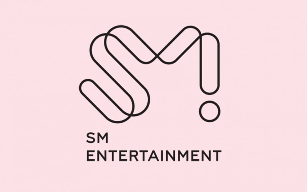 An alleged ex-employee of SM Entertainment recently held an ‘AMA’ on a popular Korean online forum