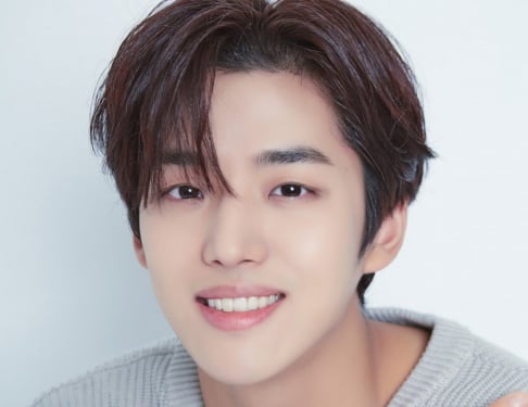 Pentagon, Hongseok