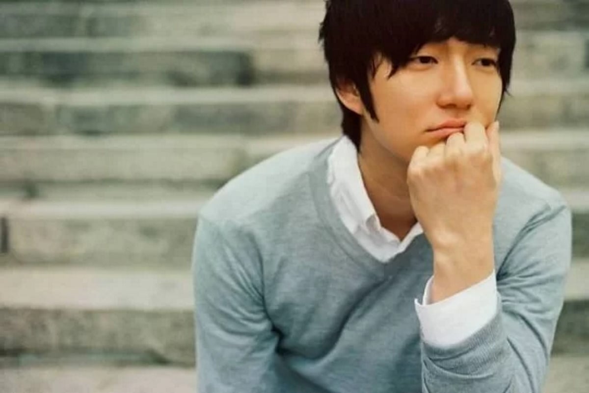 Remembering Model and Actor Ye Hak-young on the Second Anniversary of His Passing