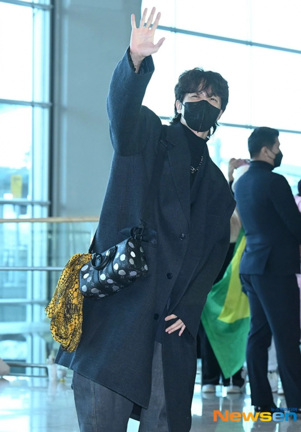 Airport Fashion — J-hope - January 7th 2023