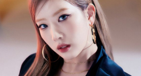 LOONA, Kim Lip