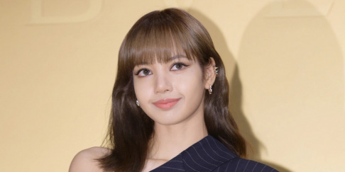 BLACKPINK, Lisa