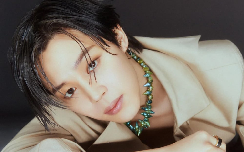 BTS Jimin's interviewer for Vogue Korea gushes about his beauty