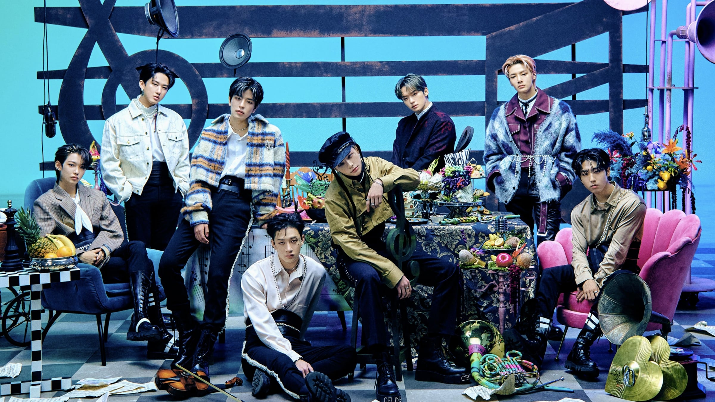 Skz the sound обложка. Stray kids reaction twice. Сочи танцы кей поп. Stray kids the sound картинка. The sound stray kids альбом.