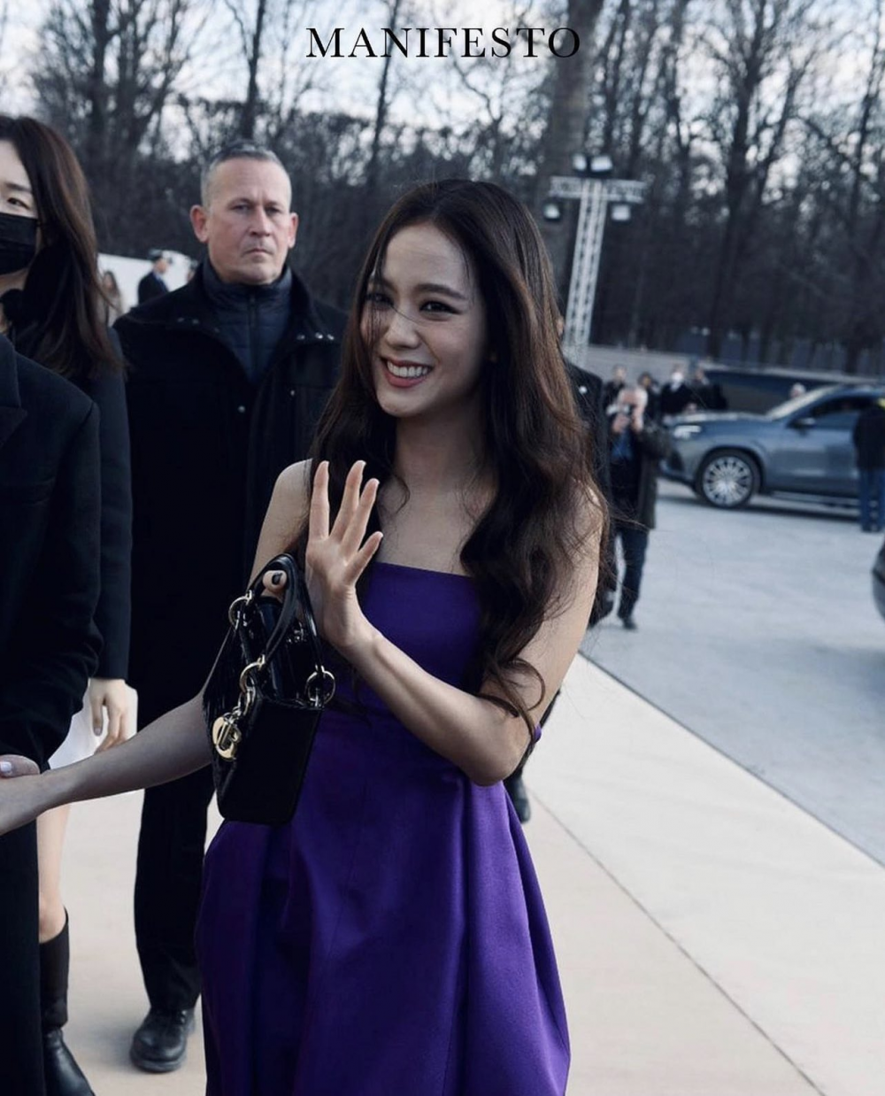 Dior CEO Offers BLACKPINK's Jisoo A Job During Paris Fashion