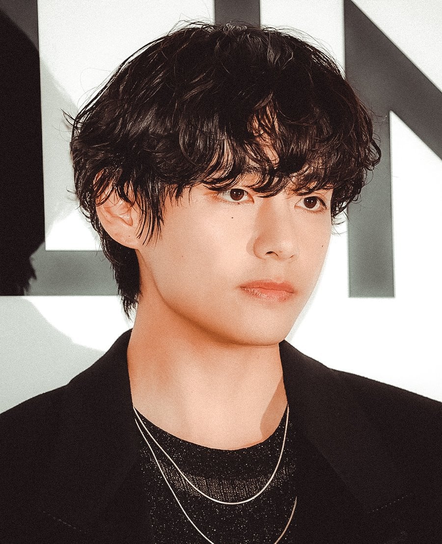 BTS' V's self-designed bag is now sold out – Garage