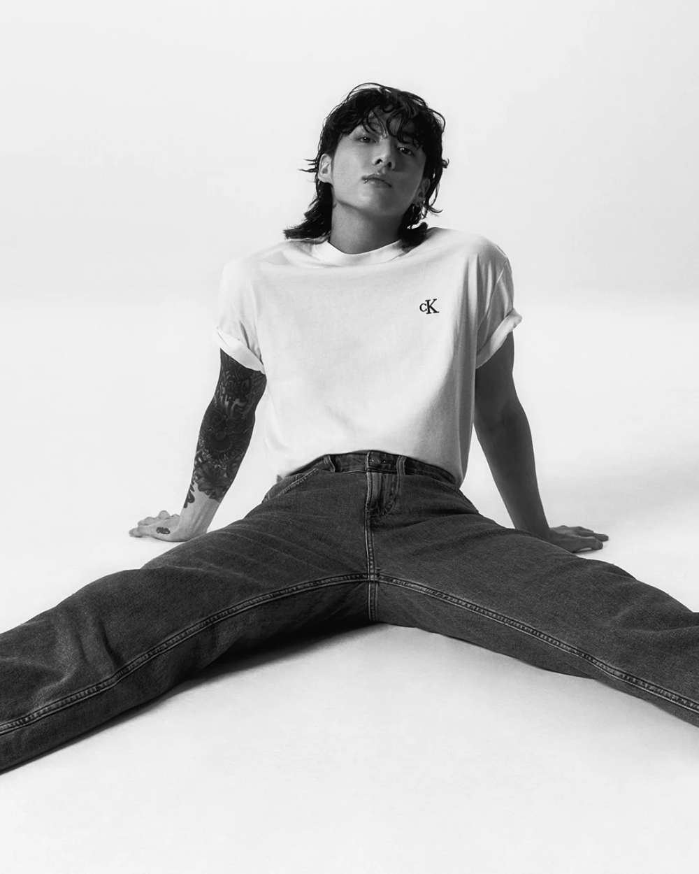 Bts Jungkook Captivates In Calvin Klein S Iconic T Shirts Stealing