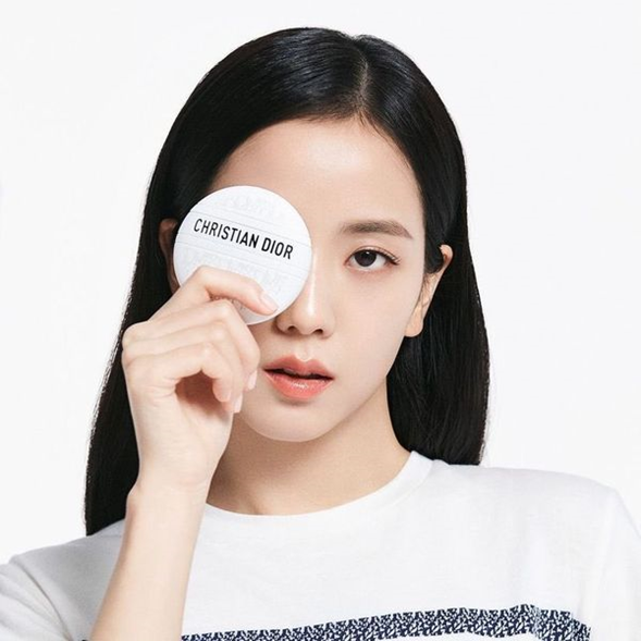 BLACKPINK's Jisoo Stars in New Dior Bag Campaign