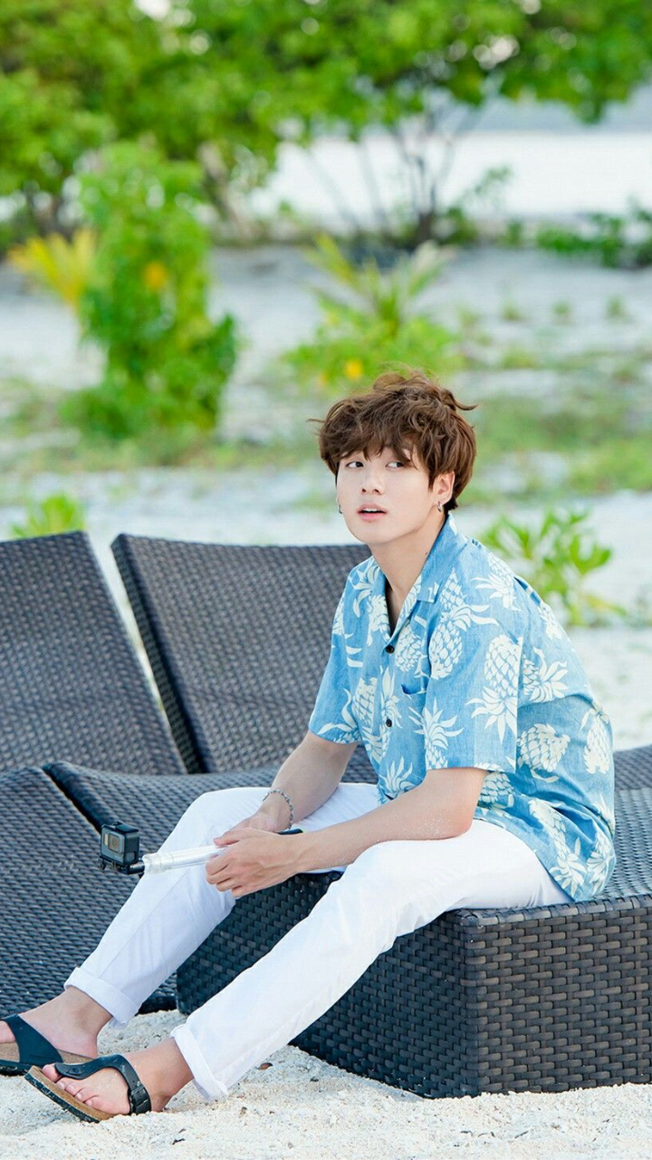 Bts store summer style