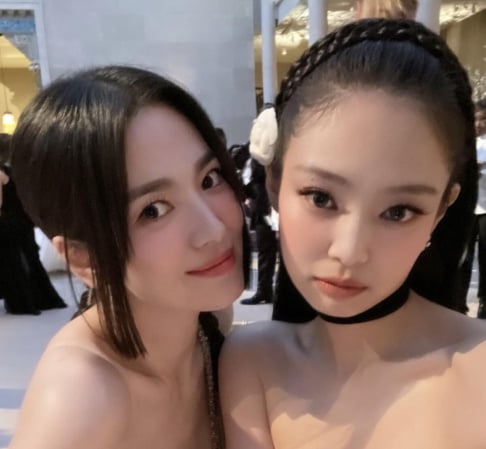 Jennie, Song Hye Kyo