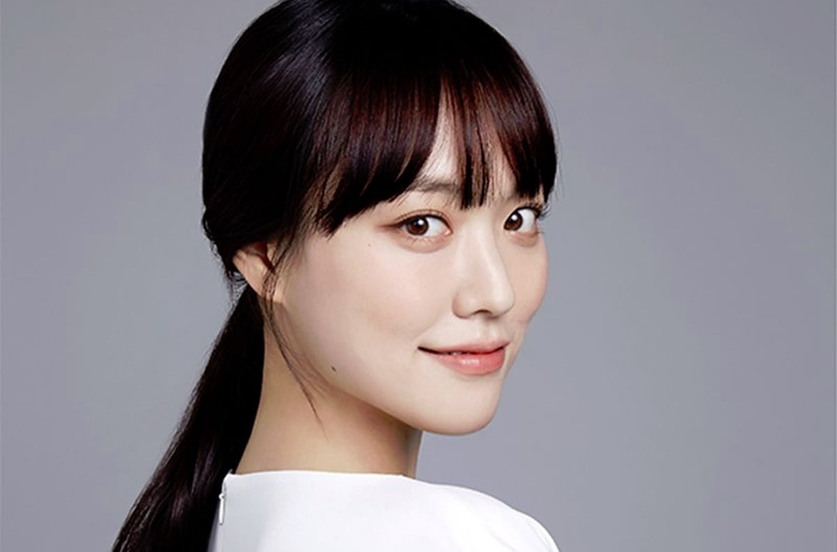 Former Hello Venus member Lime announces her pregnancy allkpop