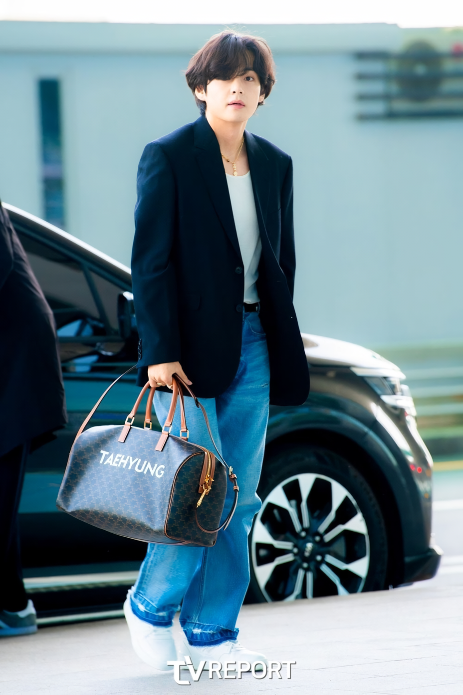 BTS V aka Kim Taehyung's Latest Airport Look in Blue Denim and