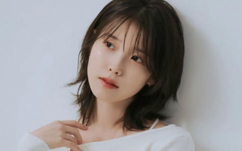 IU