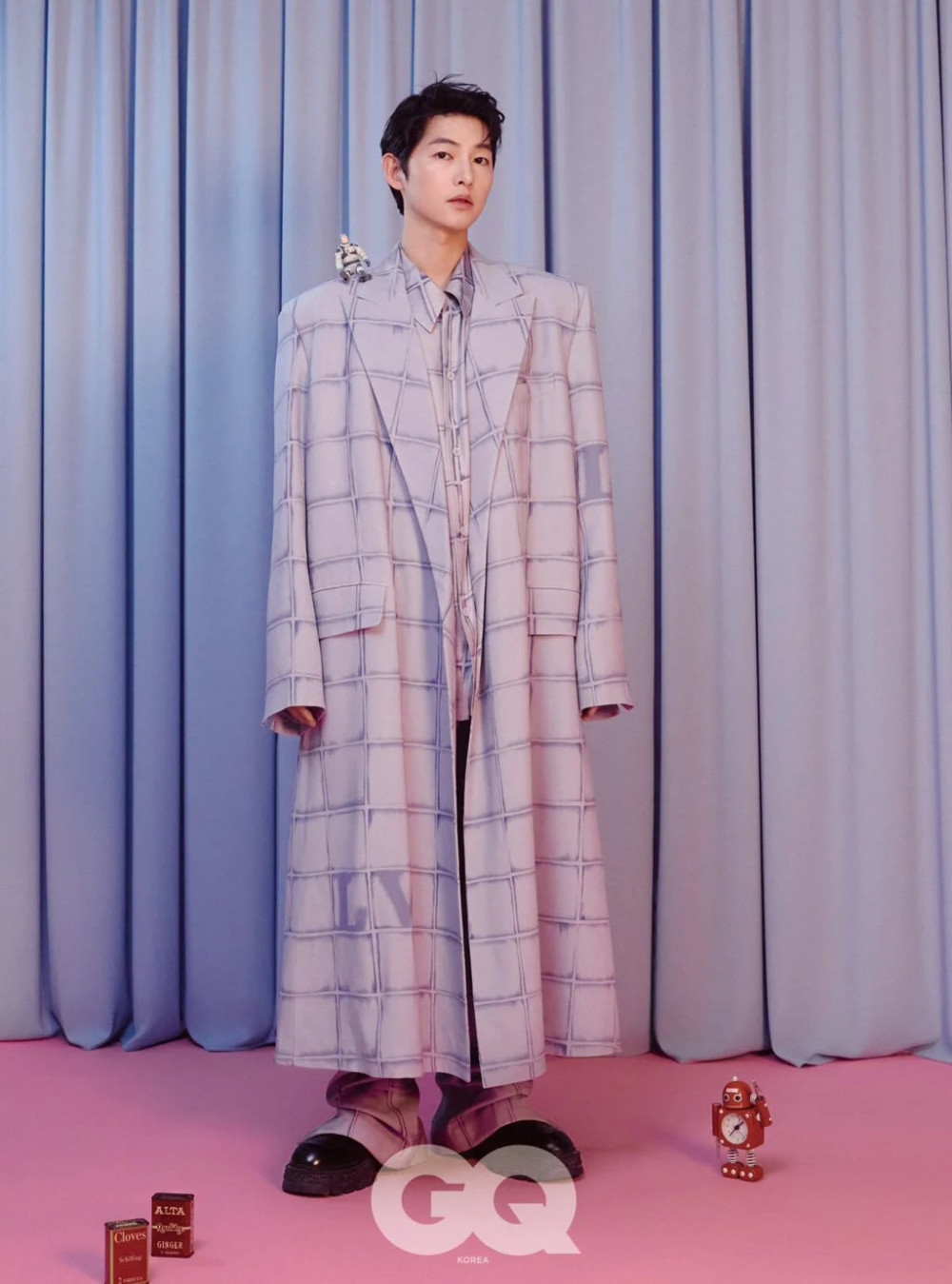 Song Joong Ki's Eccentric Louis Vuitton Pictorial for GQ Magazine Sparks  Mixed Opinions