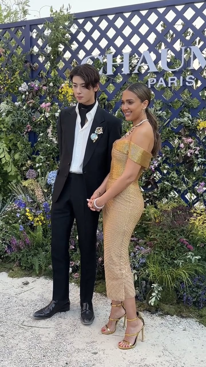 cha eunwoo at the chaumet gala dinner in paris : r/ASTRO_KPOP