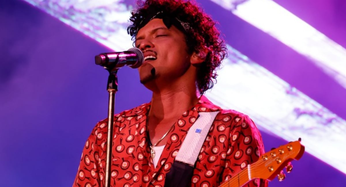 Organizers for Bruno Mars' Seoul concert deny celebrities were given
