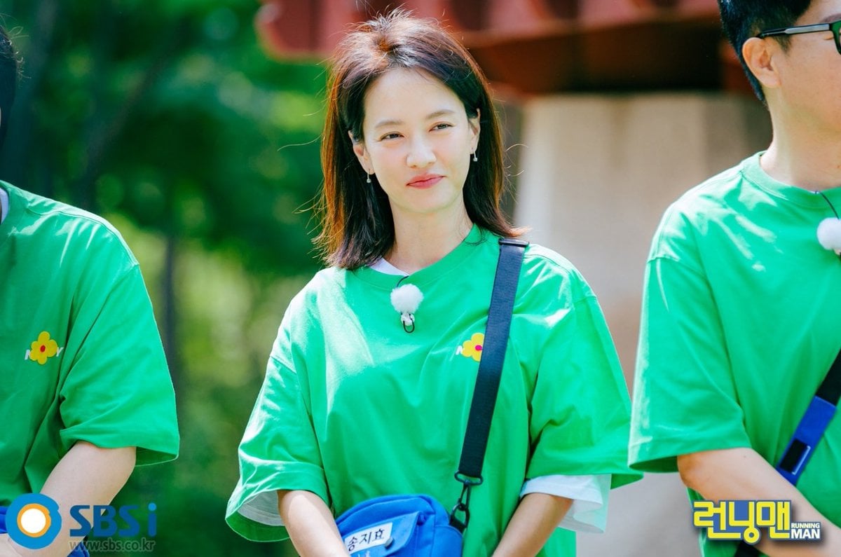 Netizens Discuss Song Ji Hyo s Recent Lack Of Enthusiasm On SBS s netizens-discuss-song-ji-hyo-s-recent-lack-of-enthusiasm-on-sbs-s
