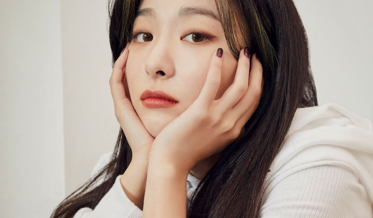 Red Velvet's Seulgi officially renews contract with SM Entertainment