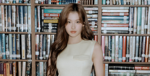 TWICE, Sana