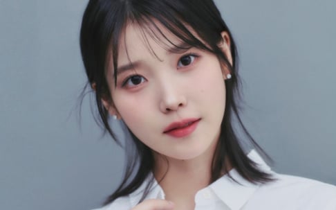 IU