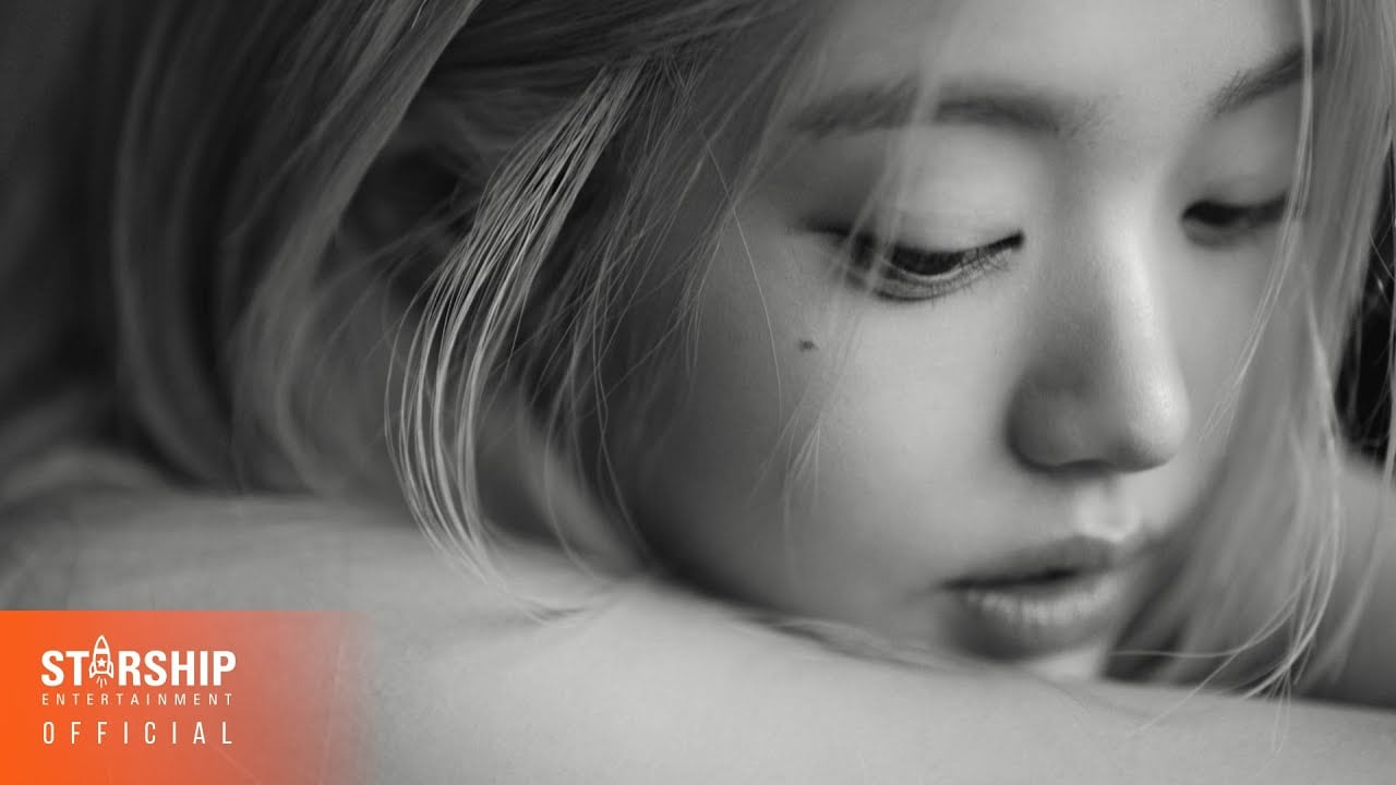 IVE reveal black-and-white teaser videos for 'Either Way' | allkpop