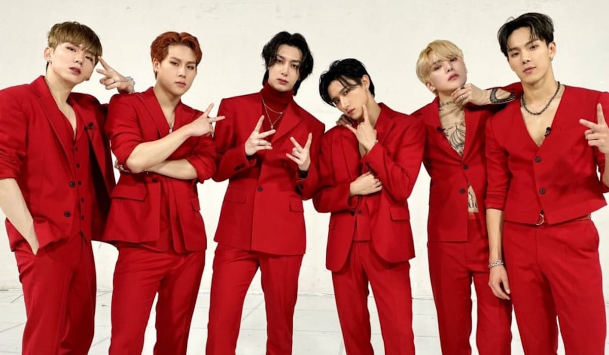 MONSTA X reveal preview of stunning new light stick design allkpop