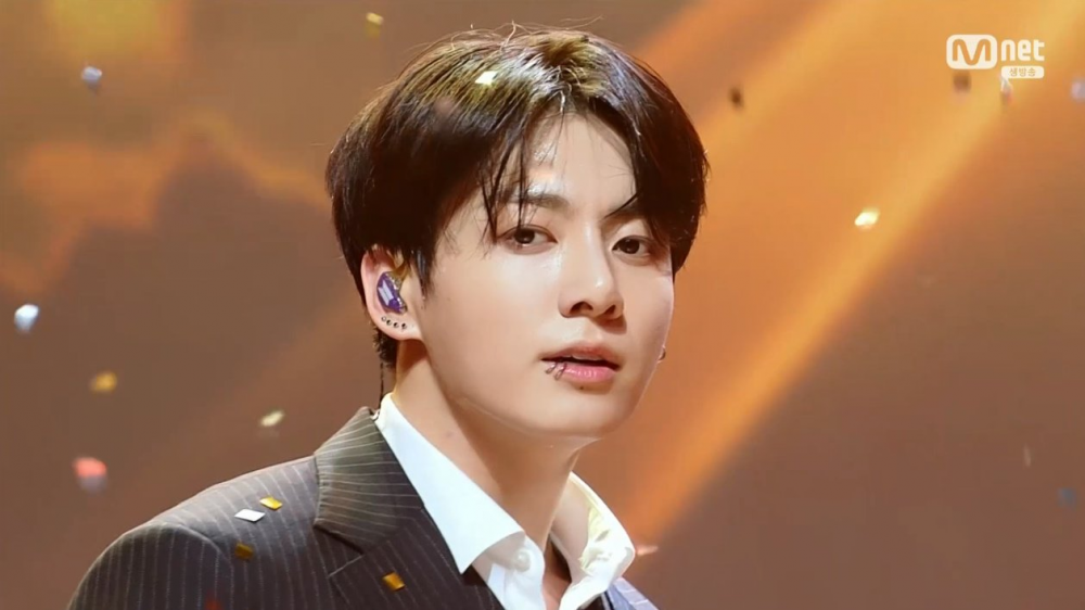 Fans are smitten with Jungkook after his latest performance of