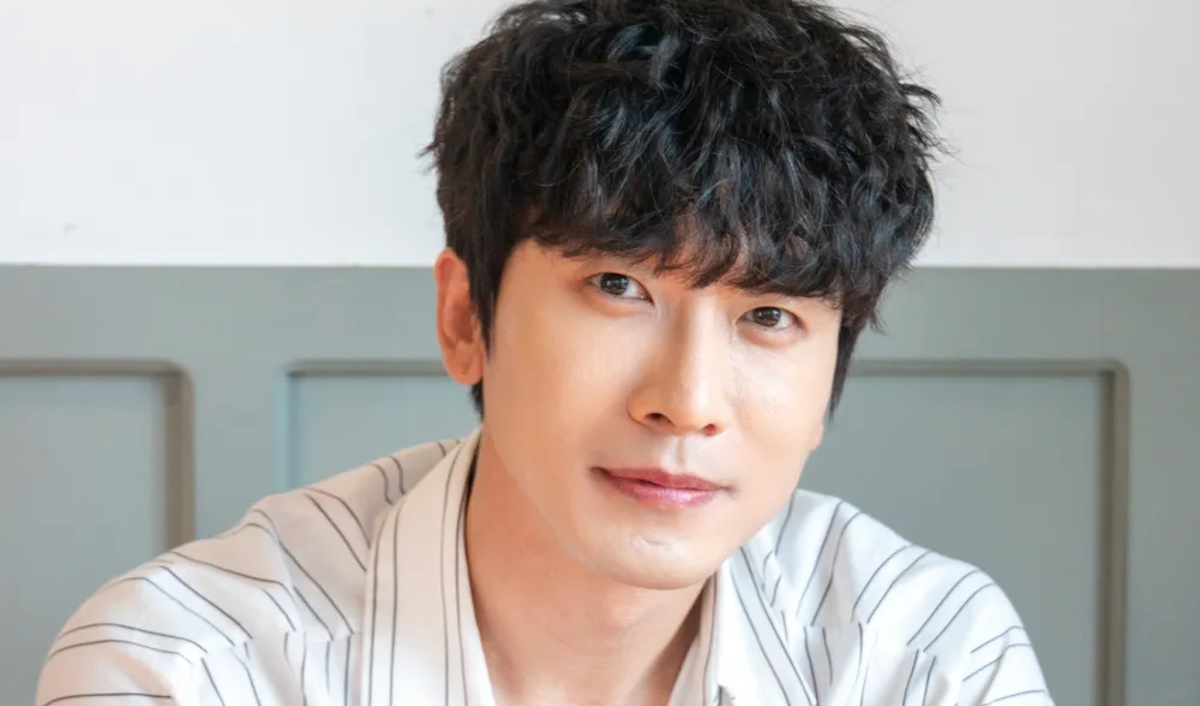 Musical Actor Sung Tae Joon Suffers Head Injury From Sword Allkpop Allkpop 1703076561 20231220 Sungtaejoon 