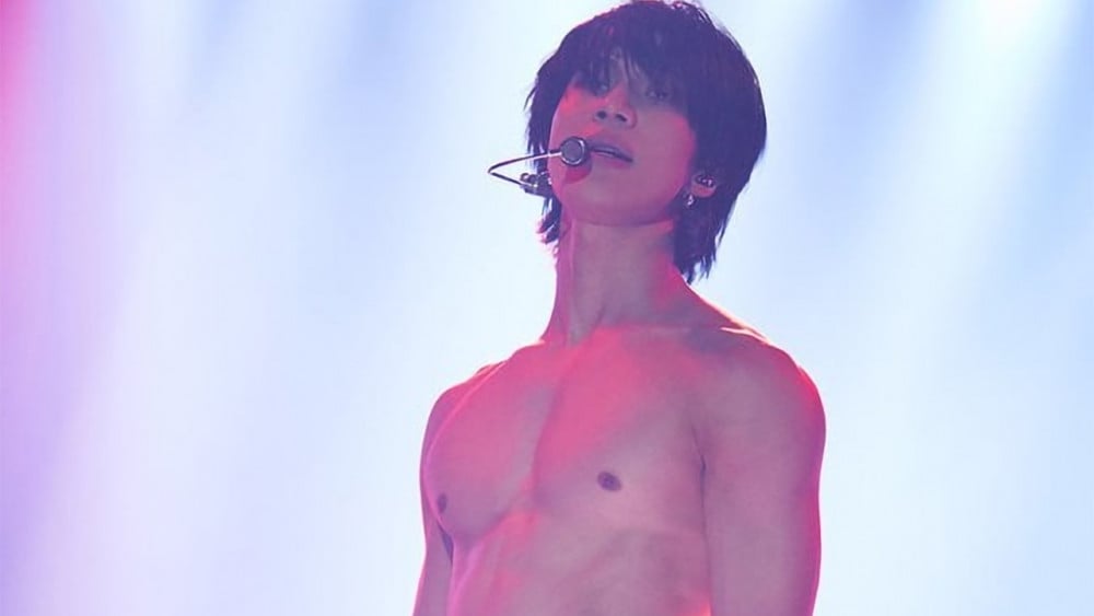 TAEMIN performing at METAMORPH