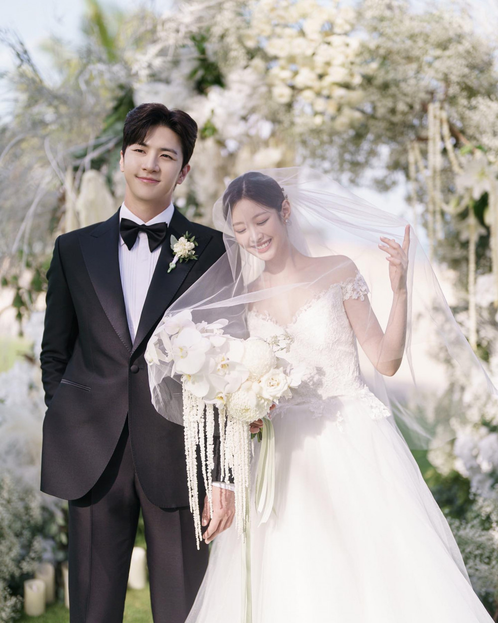 Thunder & Mimi reveal picturesque wedding photos taken in Bali | allkpop