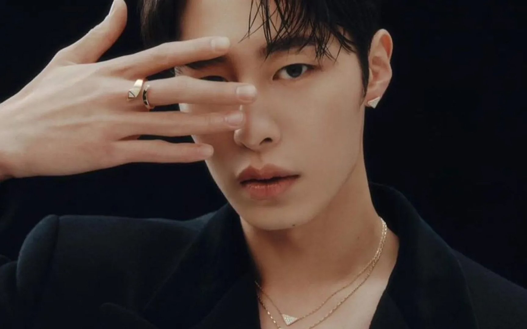 K- netizens react to the report that Lee Jae Wook is leaving C-Jes