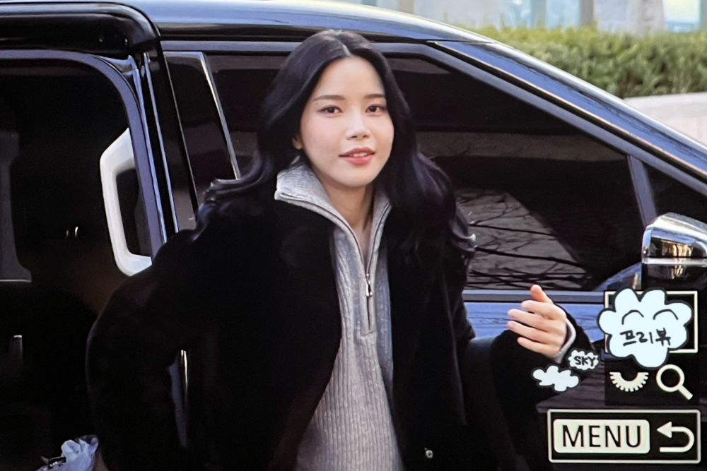 MAMAMOO's Solar in her new hair color