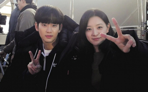 Kim Ji Won, Kim Soo Hyun