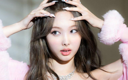 TWICE, Nayeon