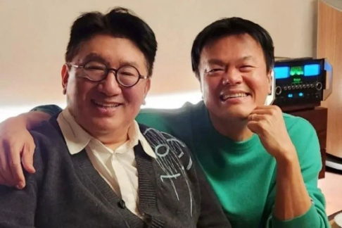 Bang Si Hyuk, J.Y. Park