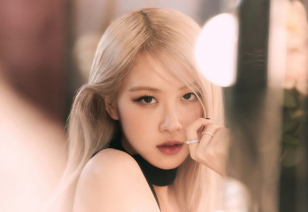 Rosé z BLACKPINK oficjalnie podpisuje kontrakt menadżerski z The Black Label