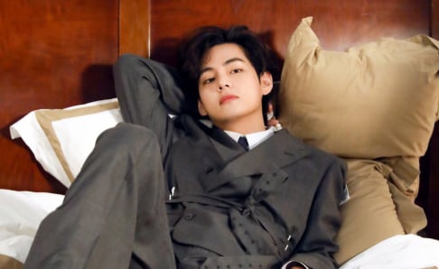BTS, V