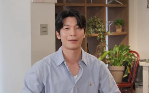 T.O.P, Gong Yoo, Jo Yu Ri, Kang Ha Neul, Lee Byung Hun, Lee Jin Wook, Lee Jung Jae, Park Gyu Young, Park Sung Hoon, Shin Dong Yup, Wi Ha Joon, Yang Dong Geun, Im Si Wan (Siwan)