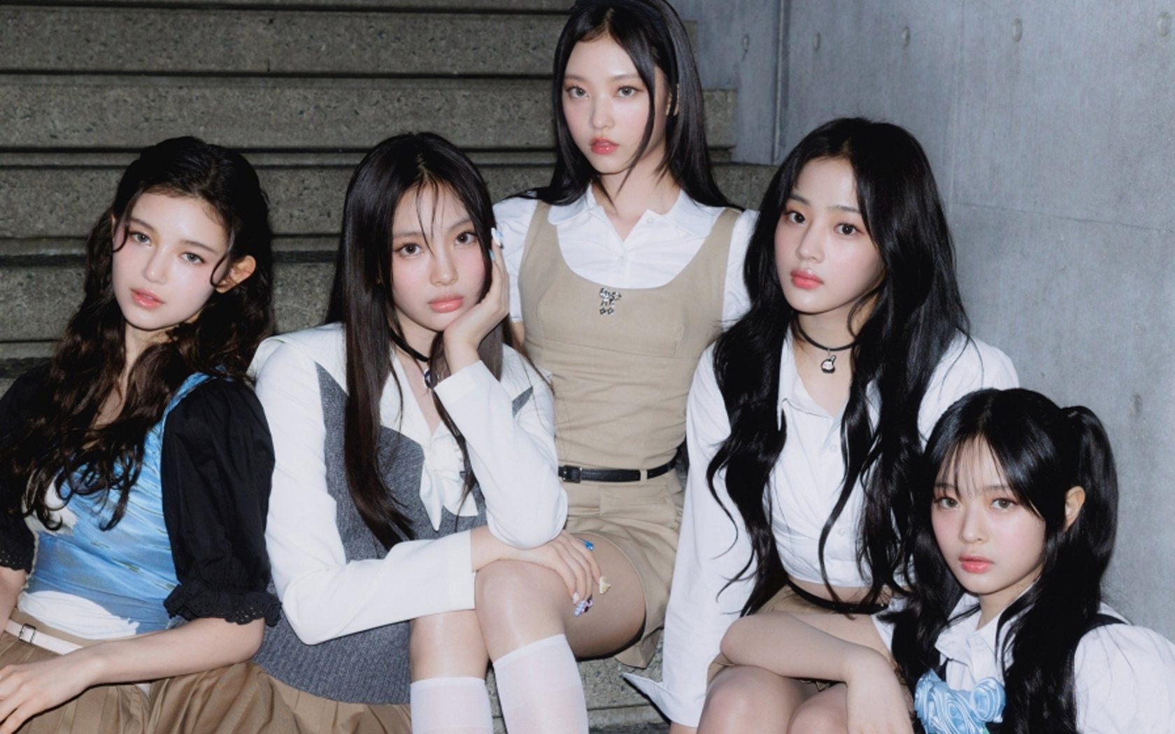 Netizen Korea yakin bahwa NewJeans dikucilkan Netizen Korea yakin bahwa NewJeans dikucilkan