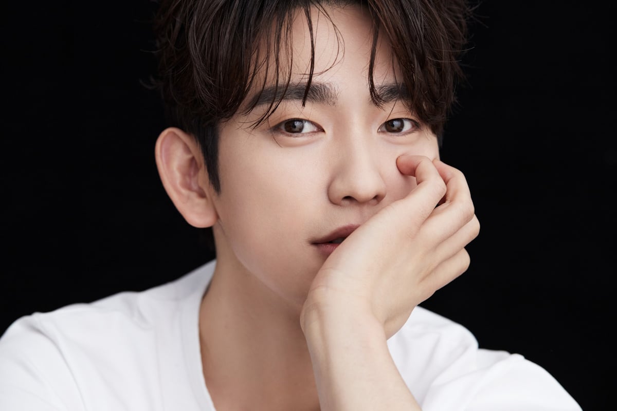 GOT7's Jinyoung in talks to star in upcoming drama 'Unknown Seoul