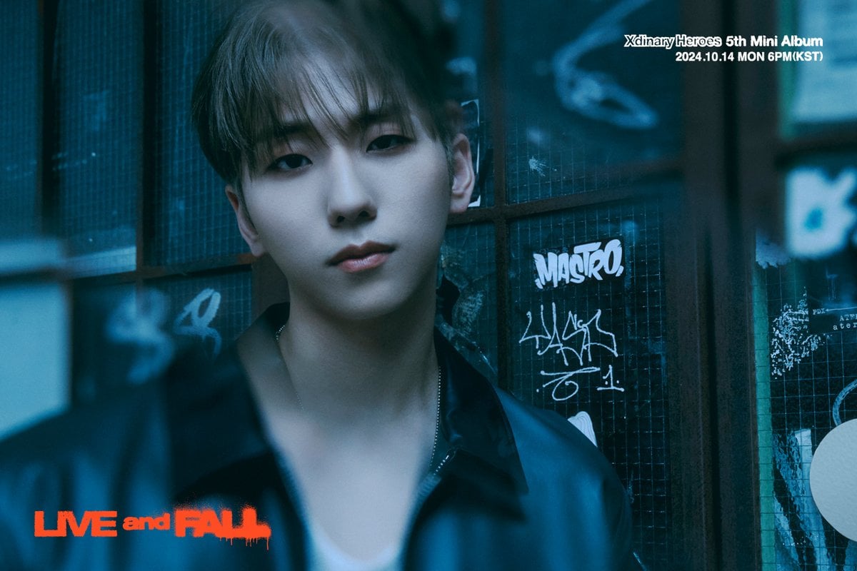 Gunil Pikat Dengan Karisma Seorang Drummer Dalam Foto Teaser Mini Album ke-5 Xdinary Heroes 'LIVE and FALL'