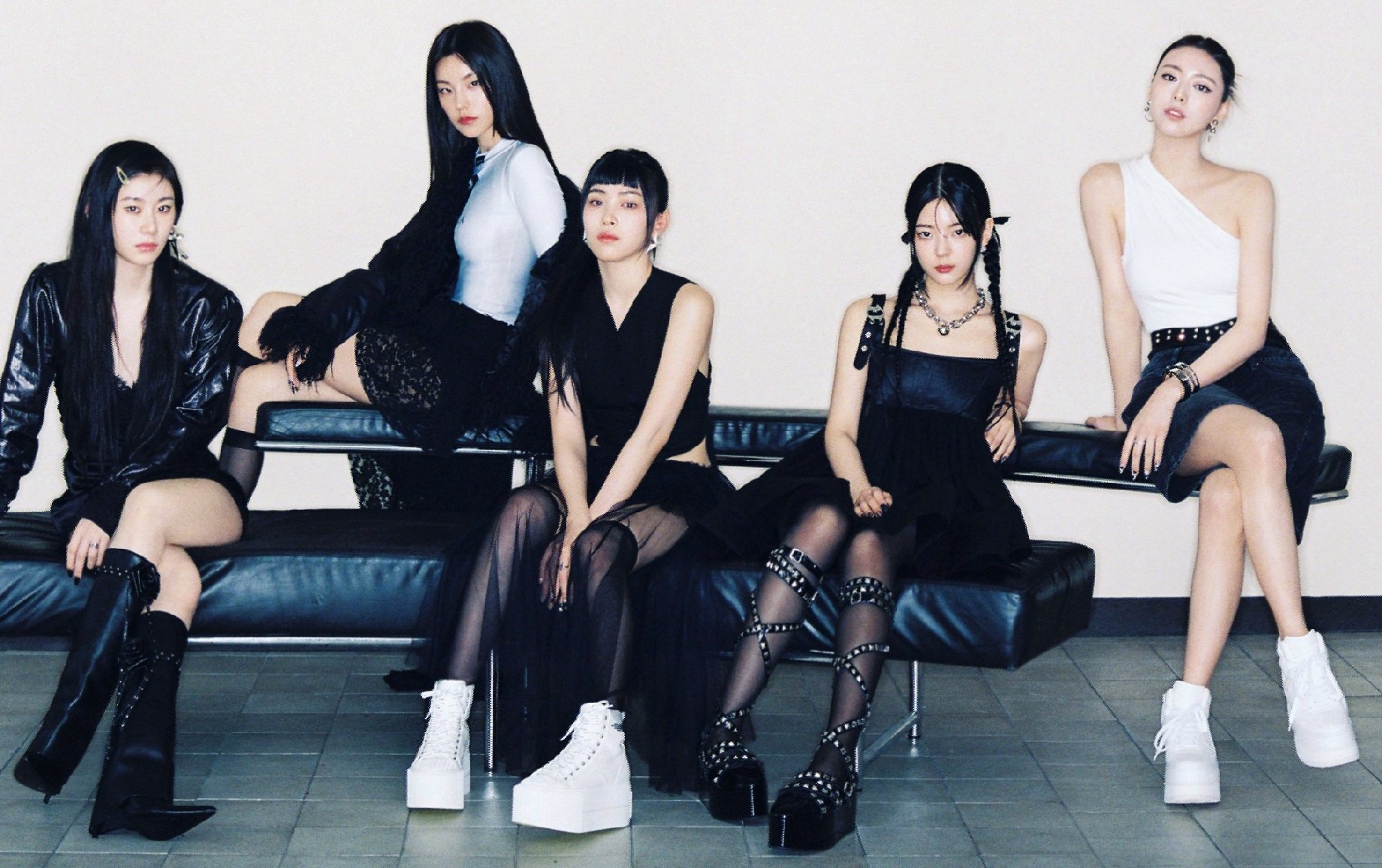 ITZY memberikan cuplikan audio setiap lagu dari mini album ke-9 mendatang 'GOLD' ITZY memberikan cuplikan audio setiap lagu dari mini album ke-9 mendatang 'GOLD'