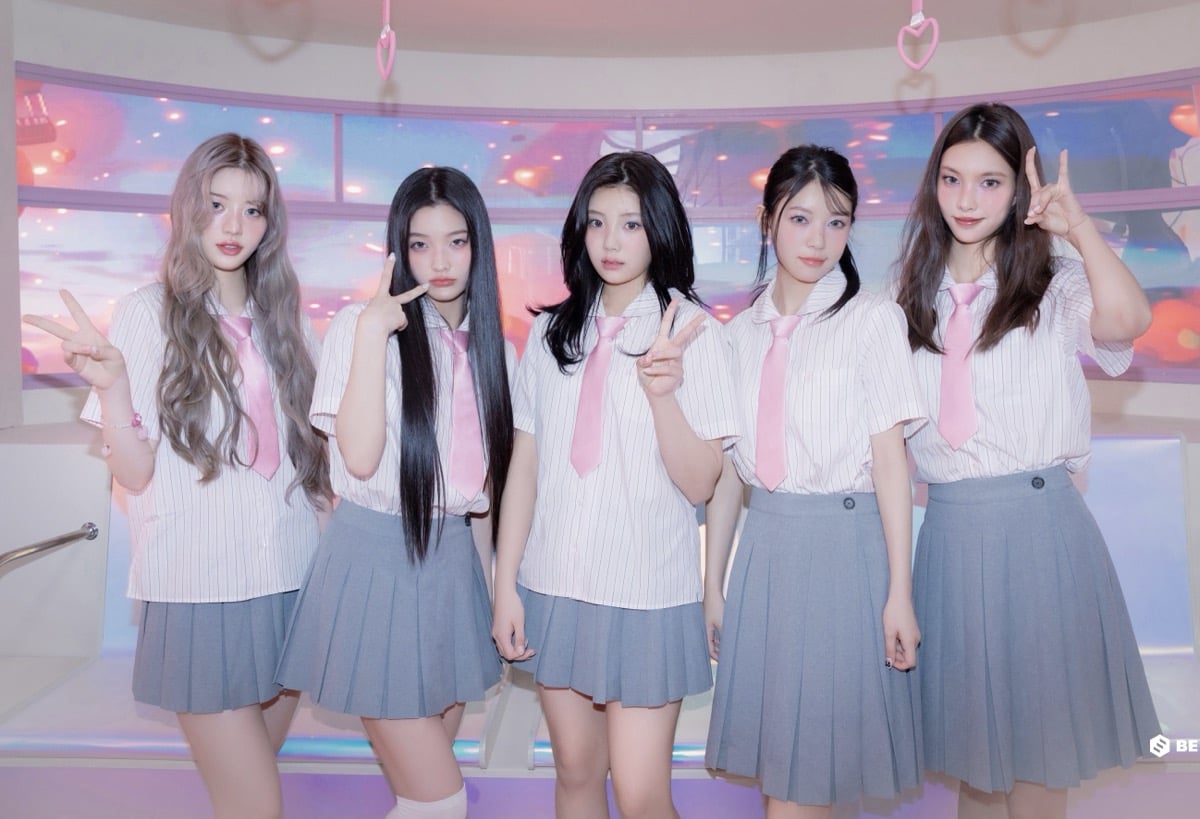 ILLIT menggoda suara yang beragam dan manis di mini album kedua 'I'LL LIKE YOU' ILLIT menggoda suara yang beragam dan manis di mini album kedua 'I'LL LIKE YOU'