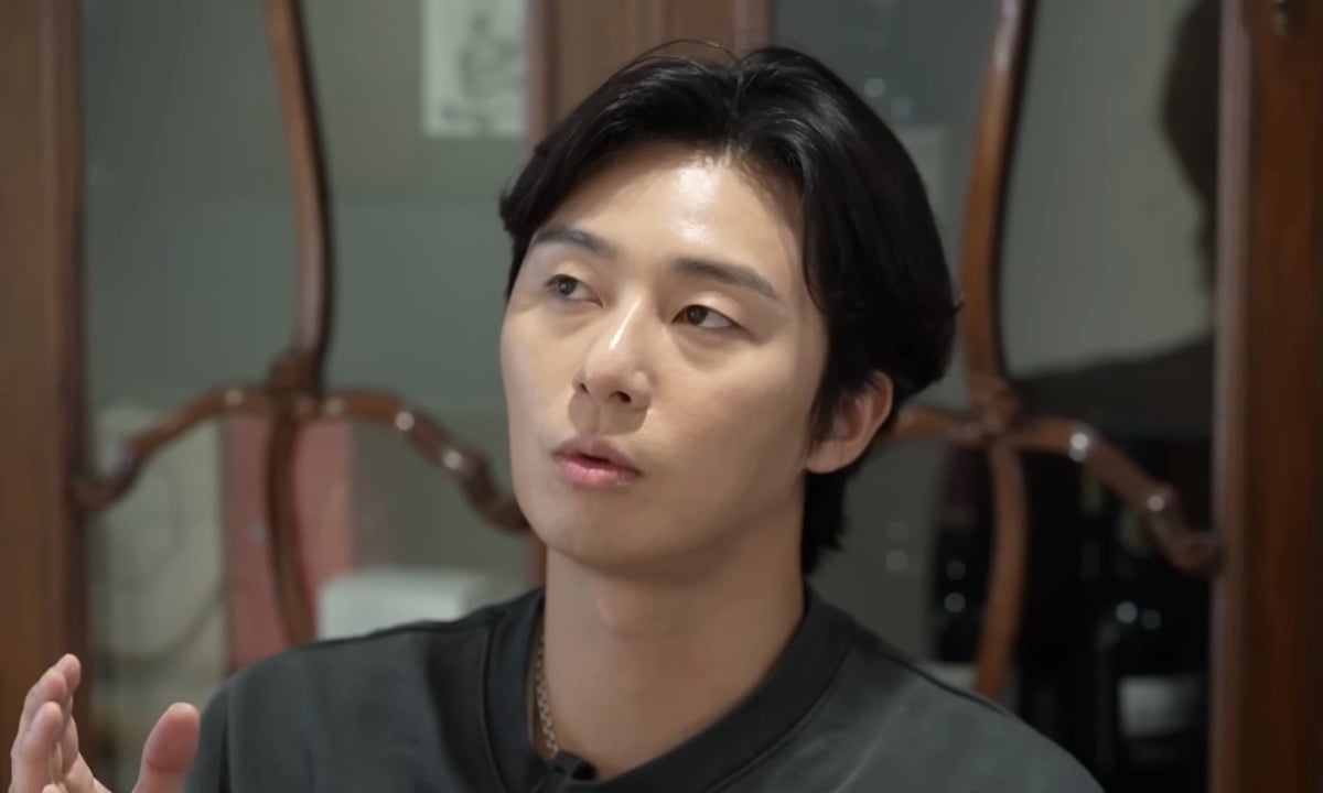 Park Seo Joon merefleksikan bagaimana akting membantunya mendapatkan kepercayaan diri Park Seo Joon merefleksikan bagaimana akting membantunya mendapatkan kepercayaan diri