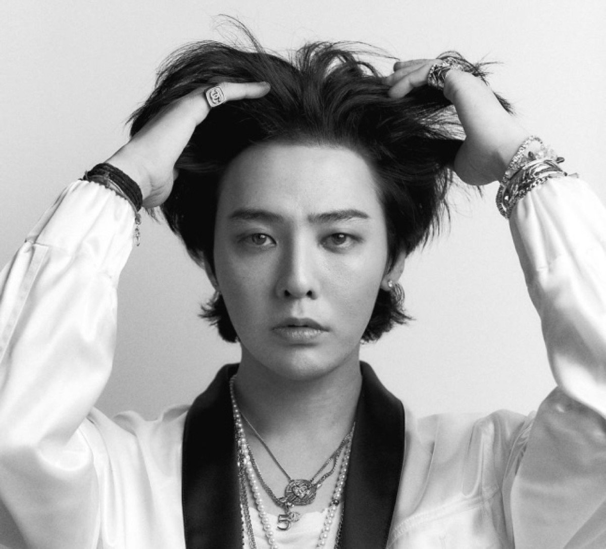 【激安通販 オンラインショップ】 G-Dragon begins music video filming, comeback date still K-POP・アジア