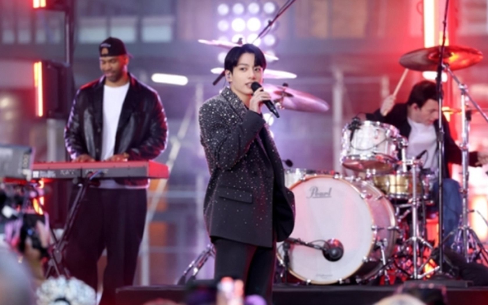 Fans mengungkapkan kekecewaan yang mendalam karena Jungkook BTS ditawari tetapi tidak bisa tampil di Super Bowl