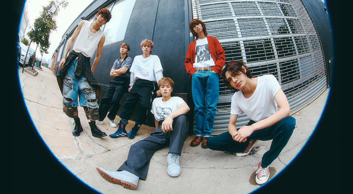 Xdinary Heroes menggambarkan kegelisahan masa muda dalam foto grup + unit 'LIVE and FALL' Xdinary Heroes menggambarkan kegelisahan masa muda dalam foto grup + unit 'LIVE and FALL'