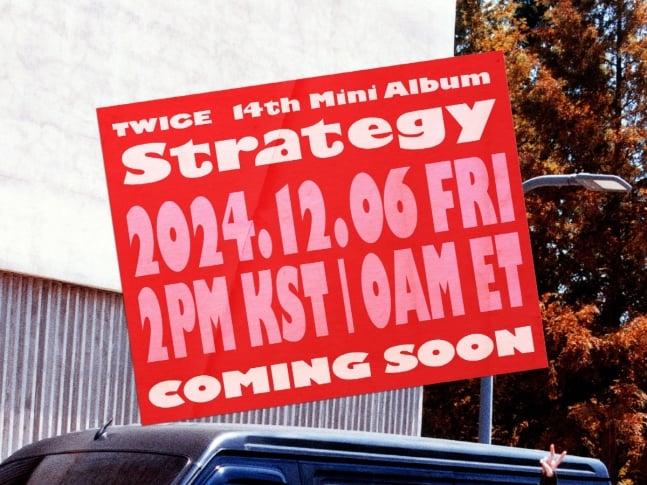 TWICE mengumumkan mini album ke-14 'STRATEGY' sebagai comeback grup lengkap pertama mereka dalam 10 bulan