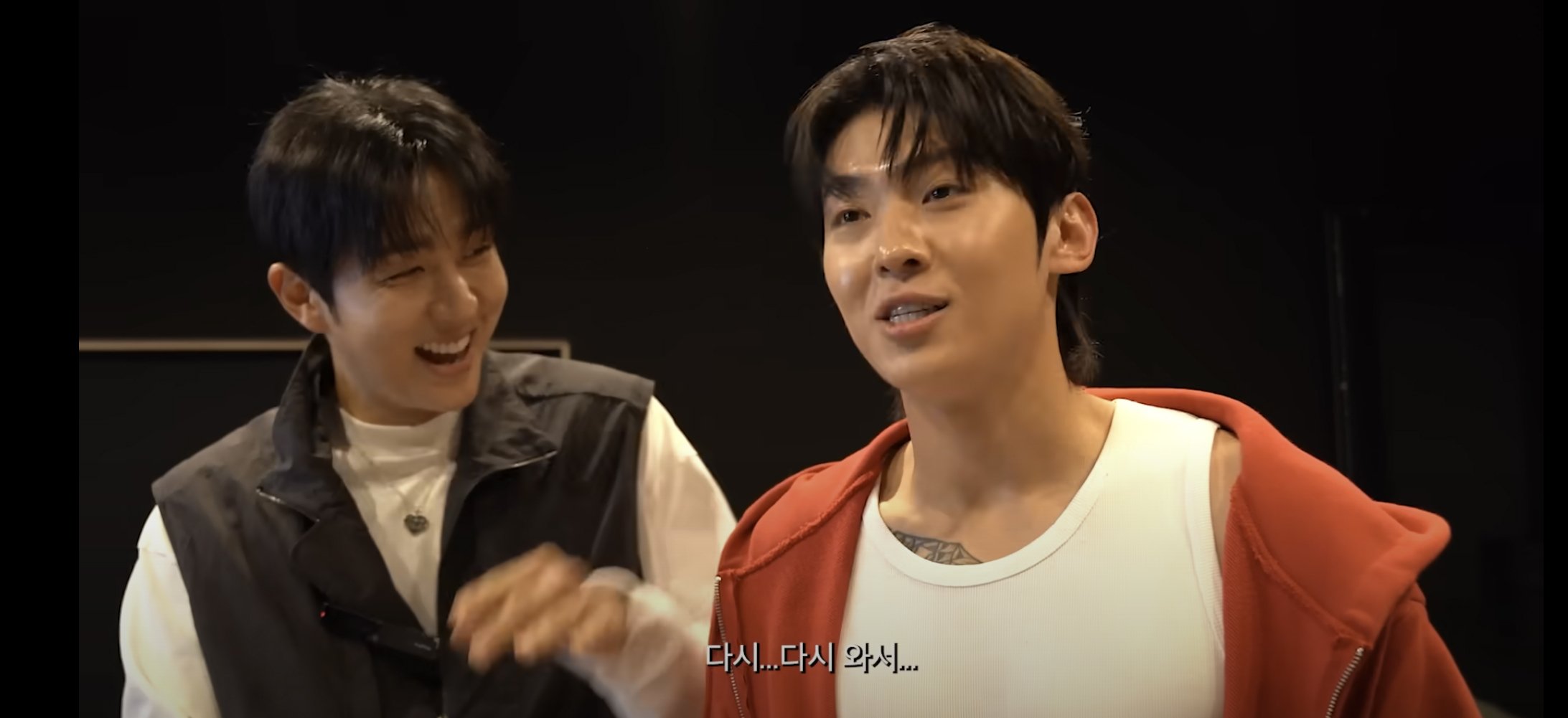 Dex berkolaborasi dengan Seulong dalam lagu ciptaannya sendiri yang menyentuh hati Dex berkolaborasi dengan Seulong dalam lagu ciptaannya sendiri yang menyentuh hati