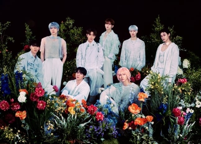 ATEEZ menduduki puncak Billboard 200